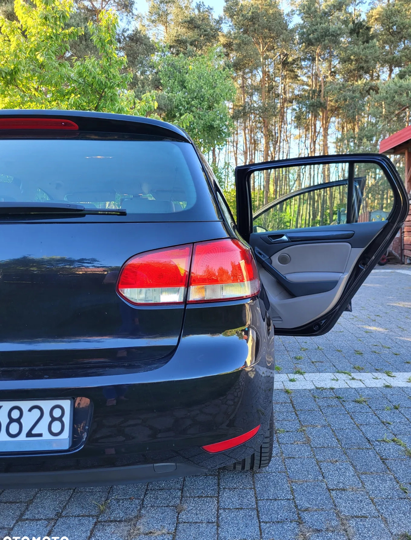 Volkswagen Golf cena 26400 przebieg: 194000, rok produkcji 2009 z Końskie małe 92